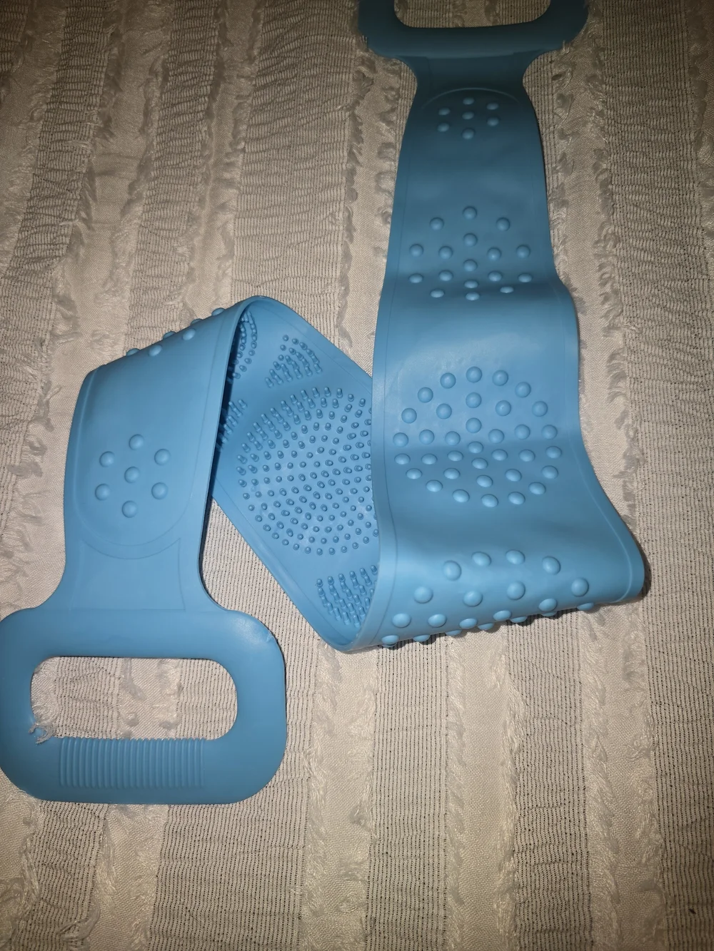 Blue Silicone Bath Back Scrubber with Handles NWOT